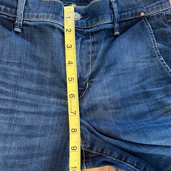 Citizen of Humanity jean Bermuda shorts, size 28 - Picture 5 of 10